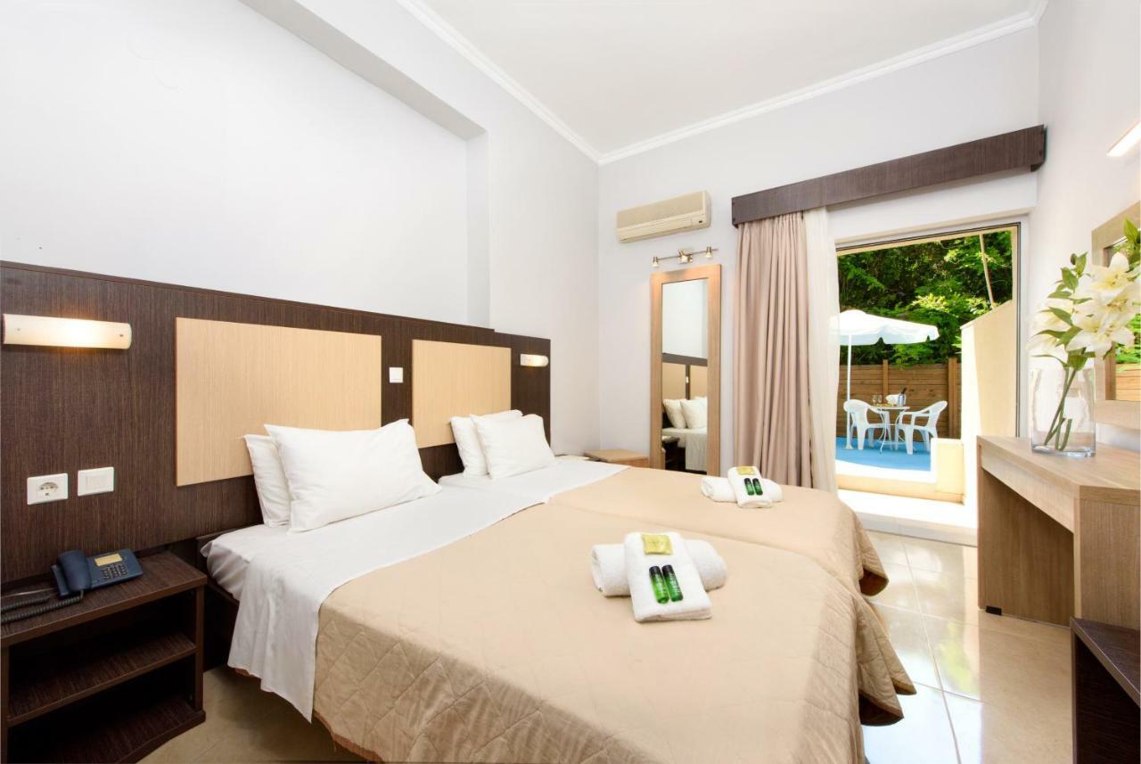 Amalia Hotel - Adults Only Dassia  Extérieur photo